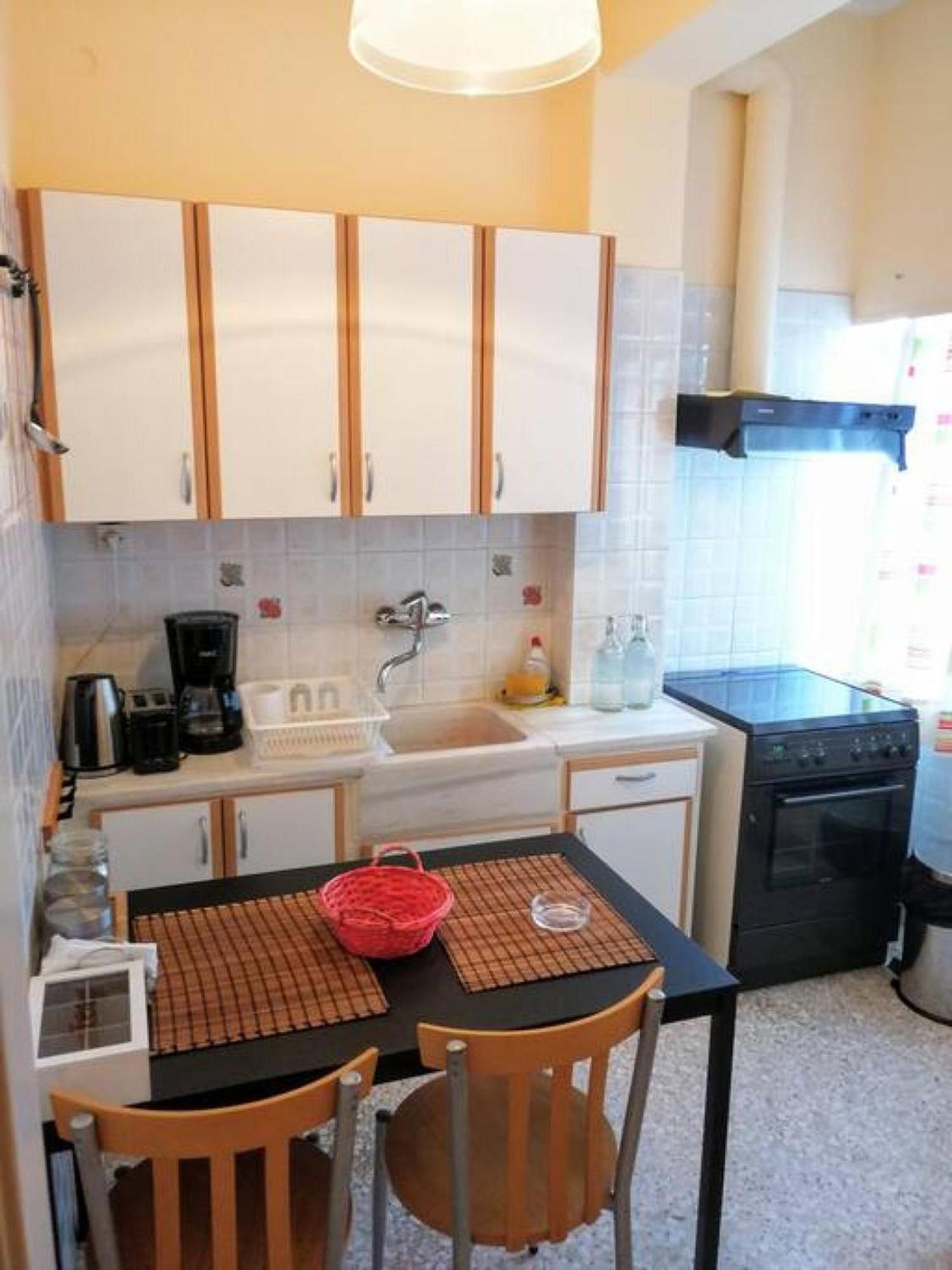 Cozy Apartment In Acropolis With Roof Garden Athen Eksteriør bilde